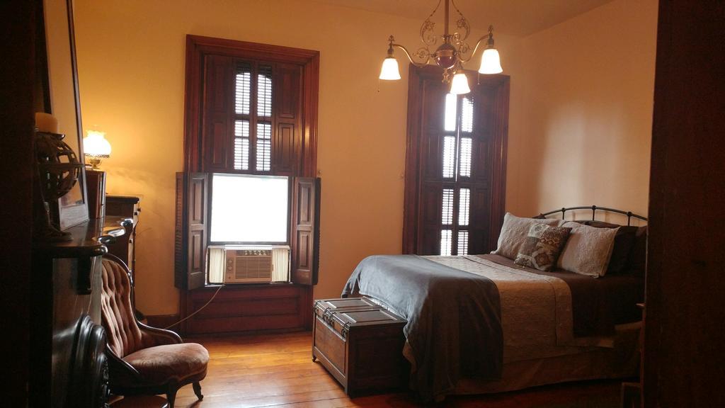 Circleville The Mitchell House Bed And Breakfast מראה חיצוני תמונה